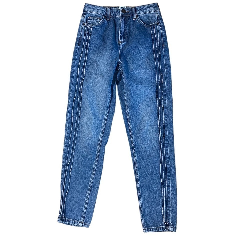 BDG Urban Outfitters High Rise Mom Jeans Size 26x32 Straight Leg Indie Hipster